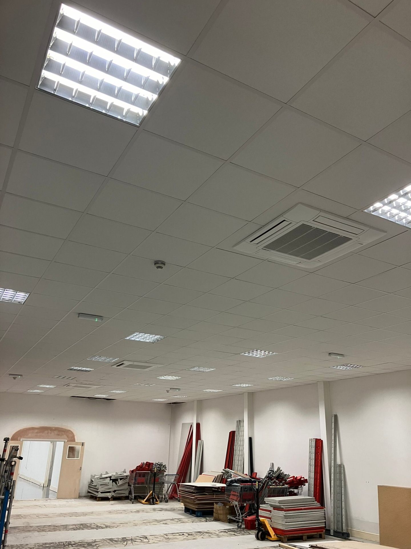 Ceiling cassette AC unit in large commercial space